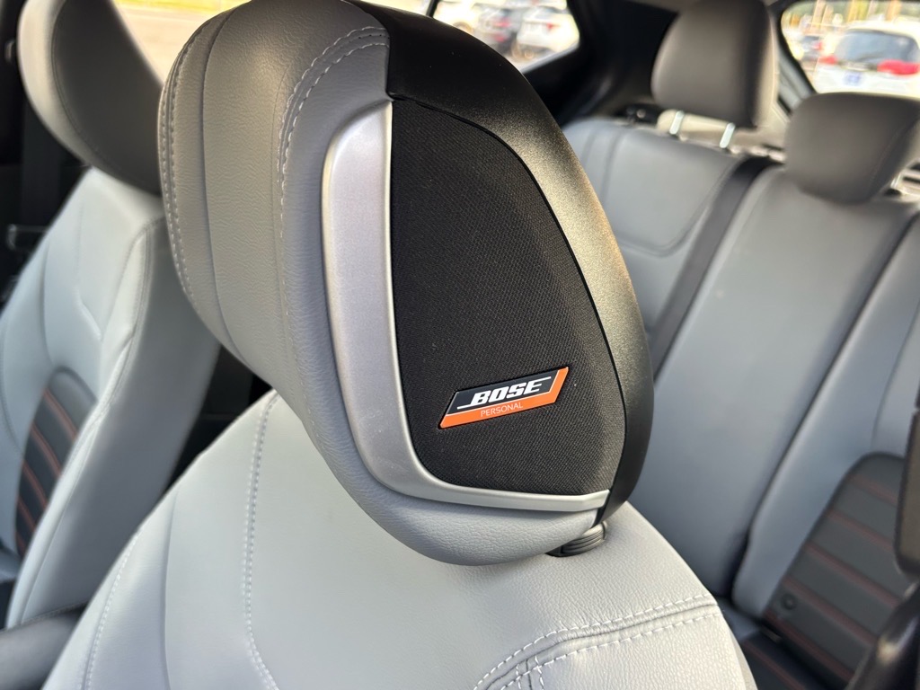 2024 Nissan Kicks SR photo 4