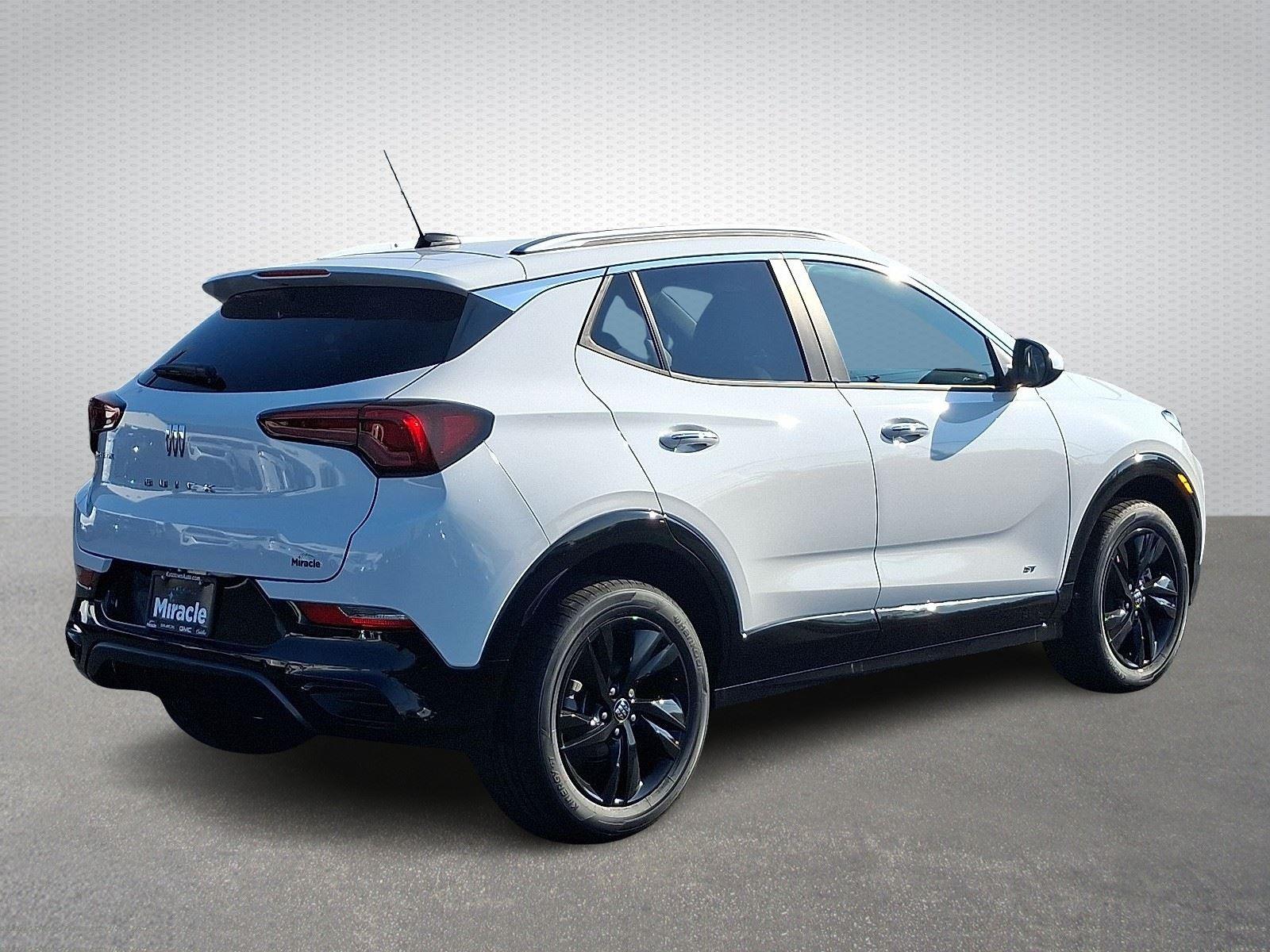 2026 Buick Encore GX Sport Touring photo 4