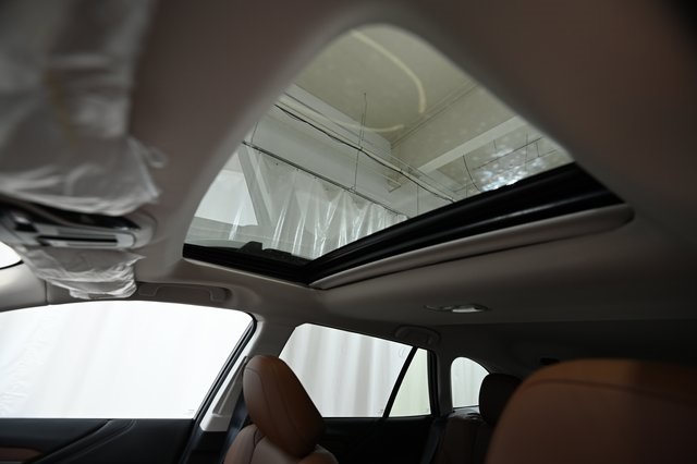 2025 Subaru Outback Touring photo 19