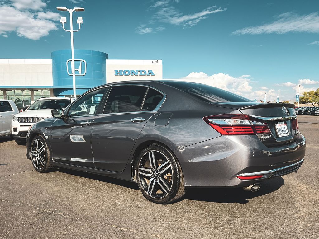 2017 Honda Accord Sport photo 8