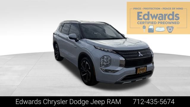 2023 Mitsubishi Outlander Plug-In Hybrid SEL's photo