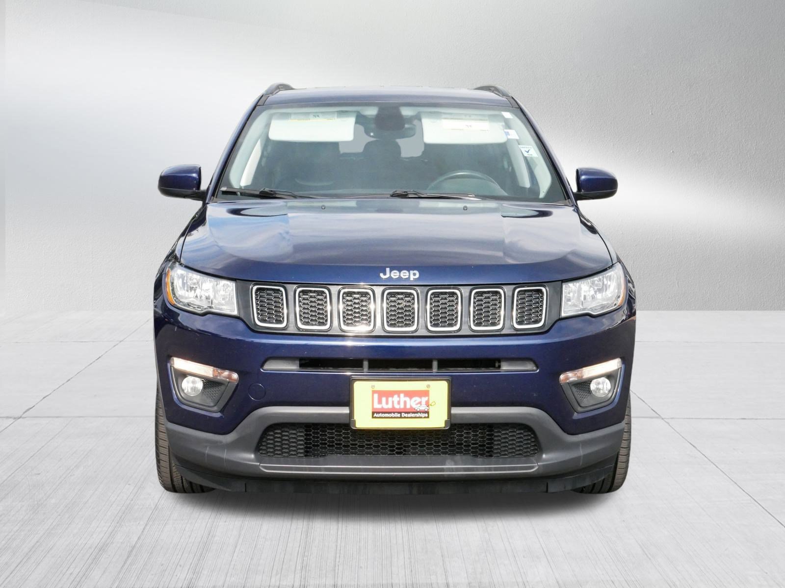 2018 Jeep Compass Latitude photo 2