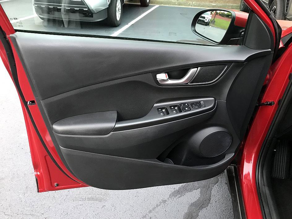 2023 Hyundai Kona SEL photo 15
