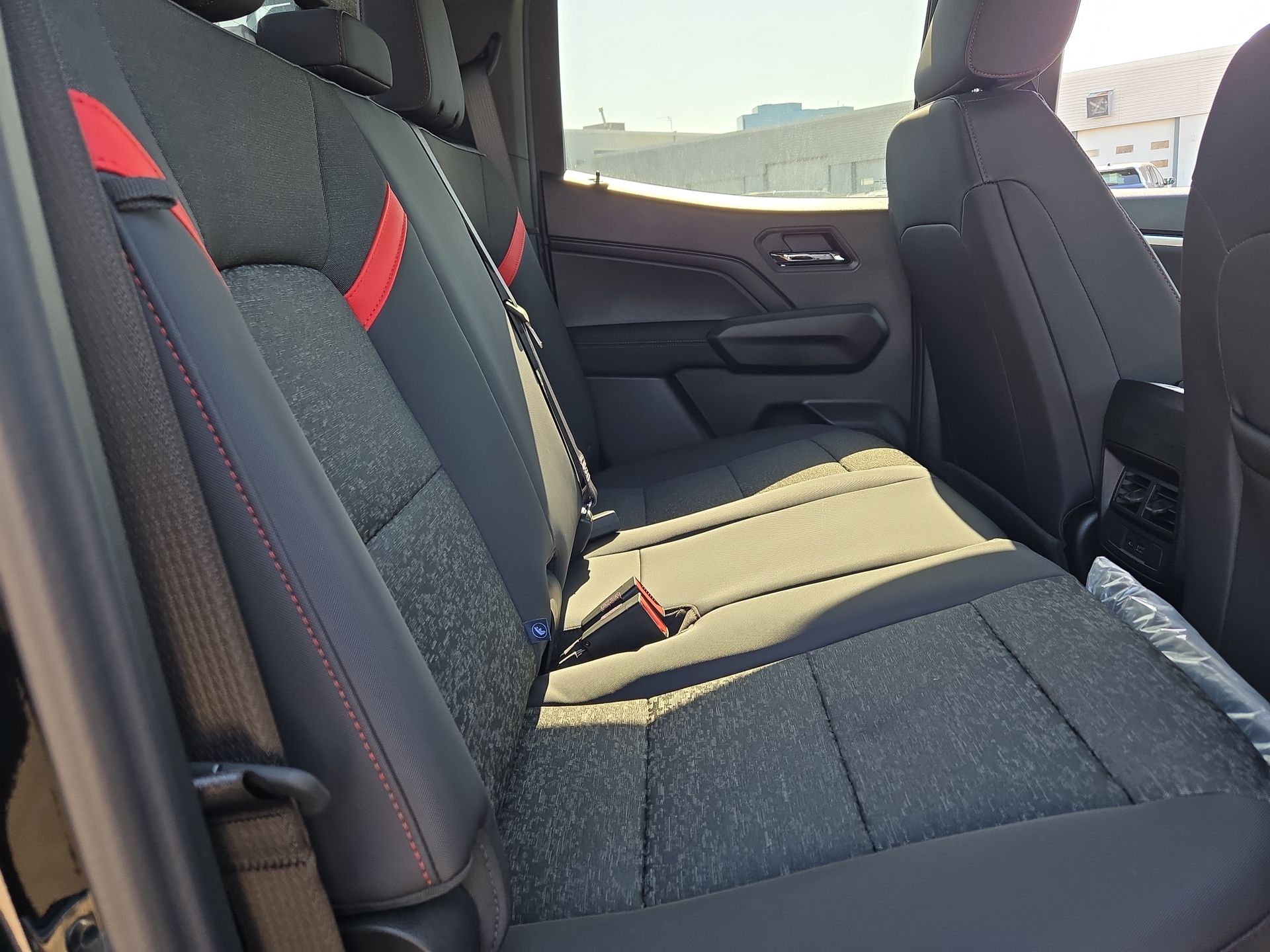 2025 Chevrolet Colorado Z71 photo 24