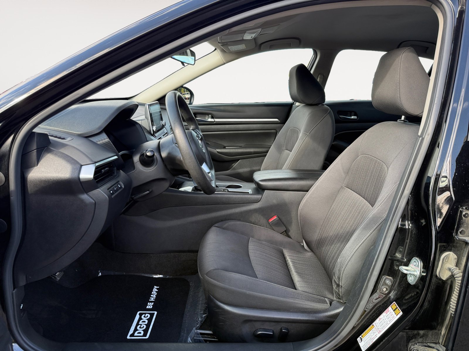 2022 Nissan Altima 2.5 SV photo 10