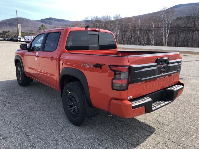2025 Nissan Frontier PRO-4X photo 5