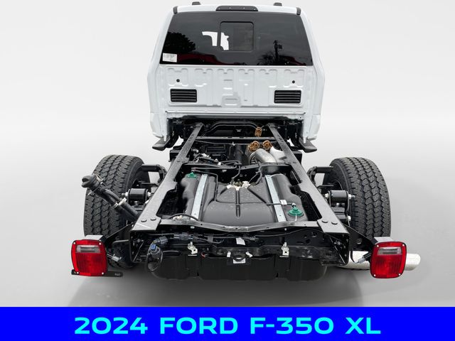 2024 Ford F-350 photo 5