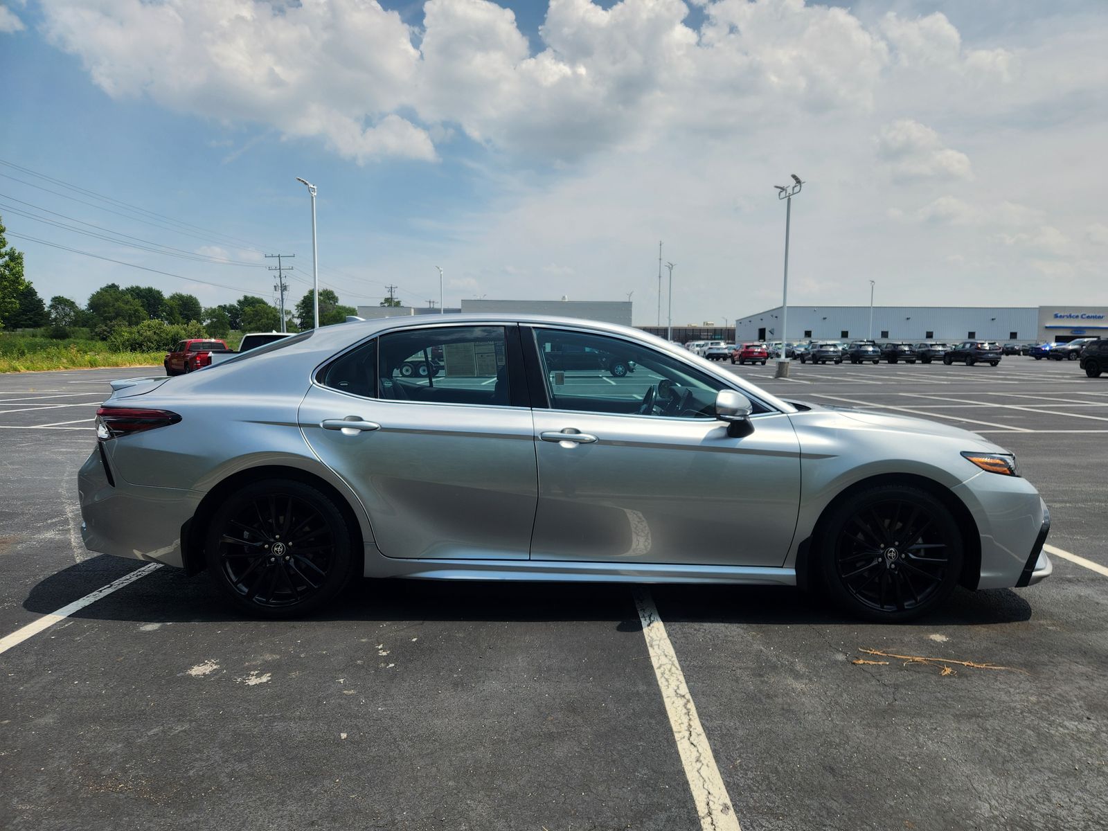 2022 Toyota Camry Hybrid XSE photo 6