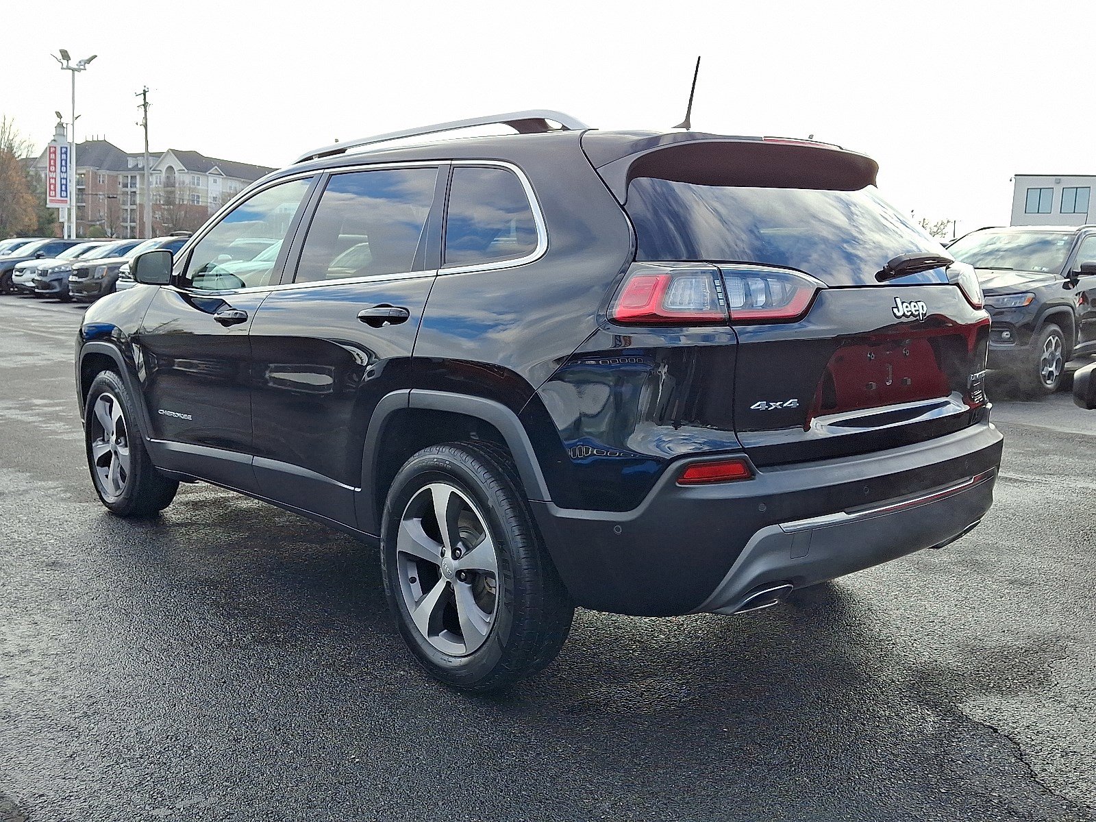 2021 Jeep Cherokee Limited photo 2