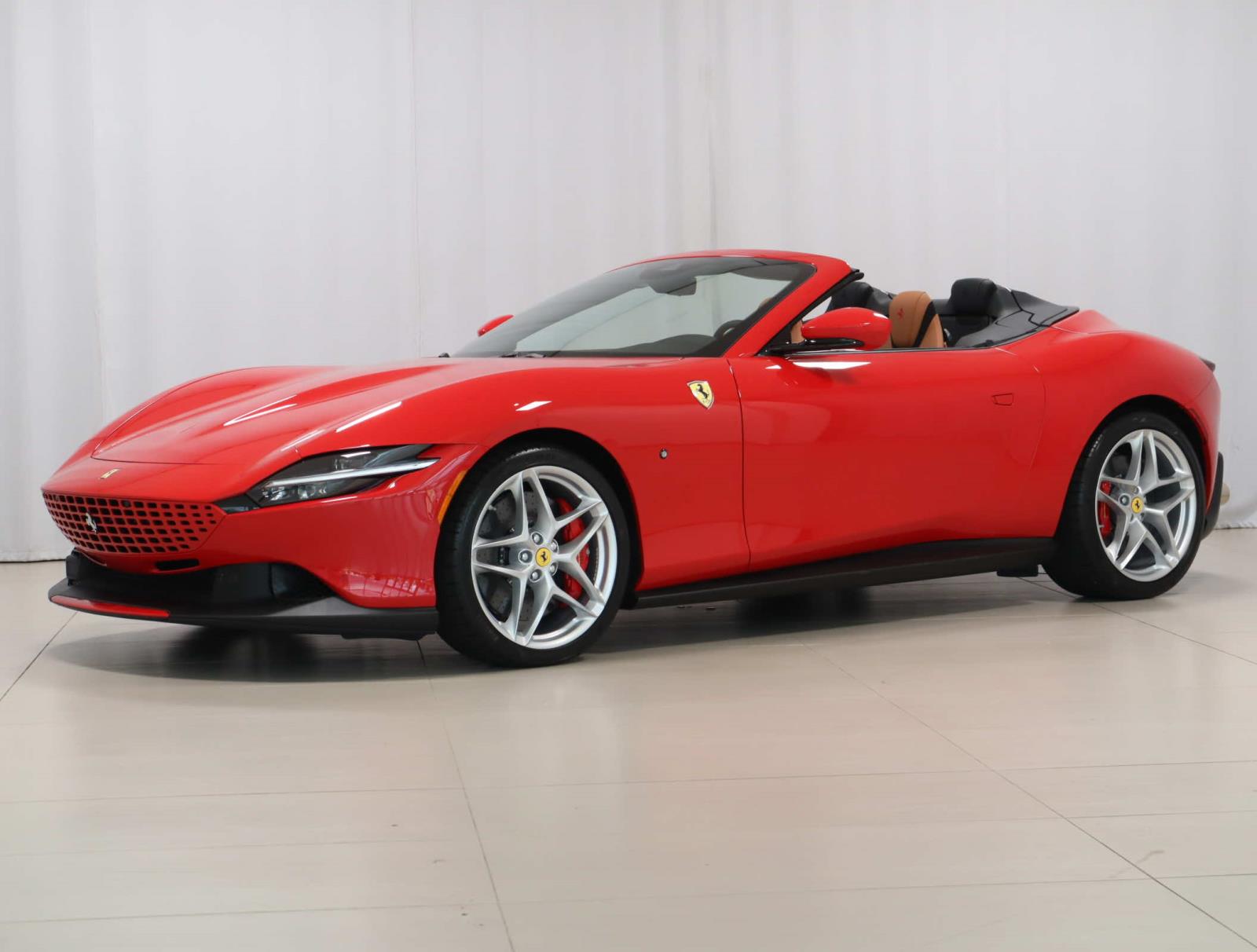 2025 Ferrari Roma Spider photo 2