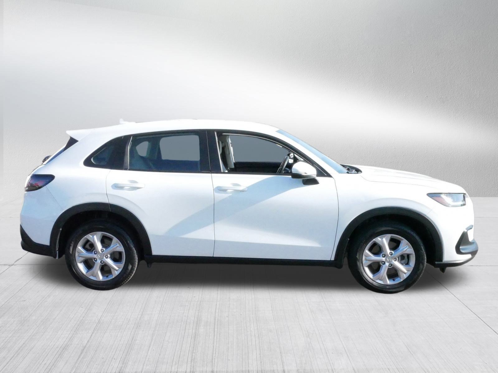 2023 Honda HR-V LX photo 8