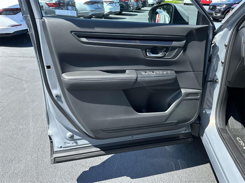 2026 Honda CR-V LX photo 4