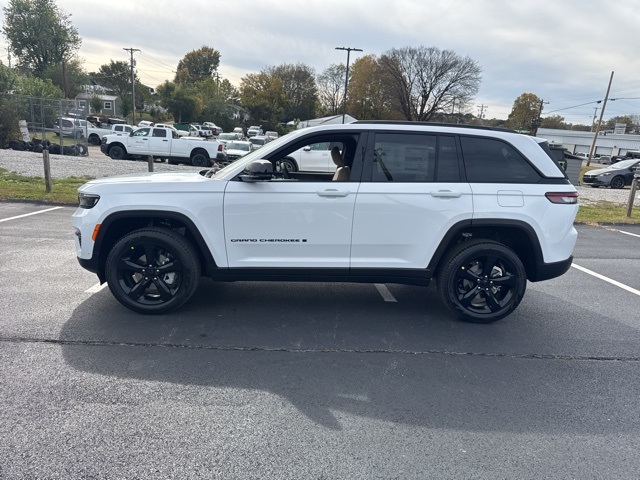 2025 Jeep Grand Cherokee Limited photo 4