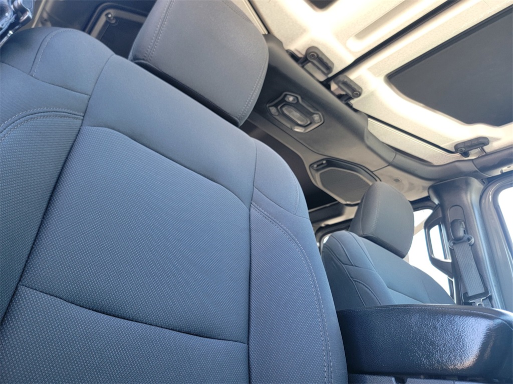 2018 Jeep Wrangler Unlimited Sport S photo 24