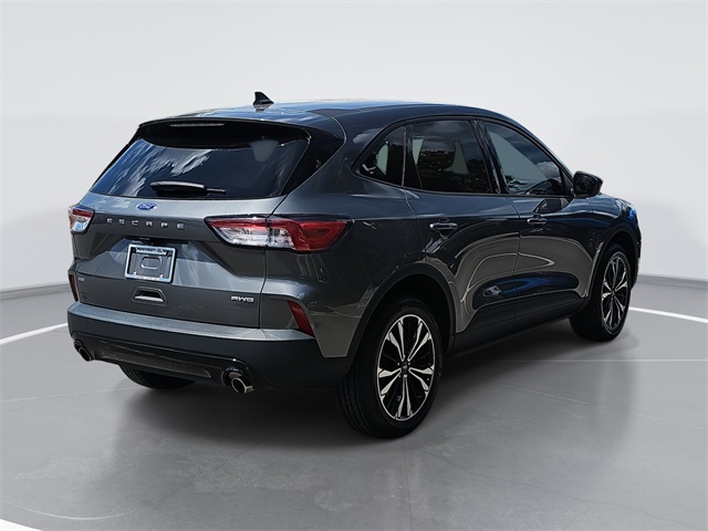 2022 Ford Escape SE photo 3