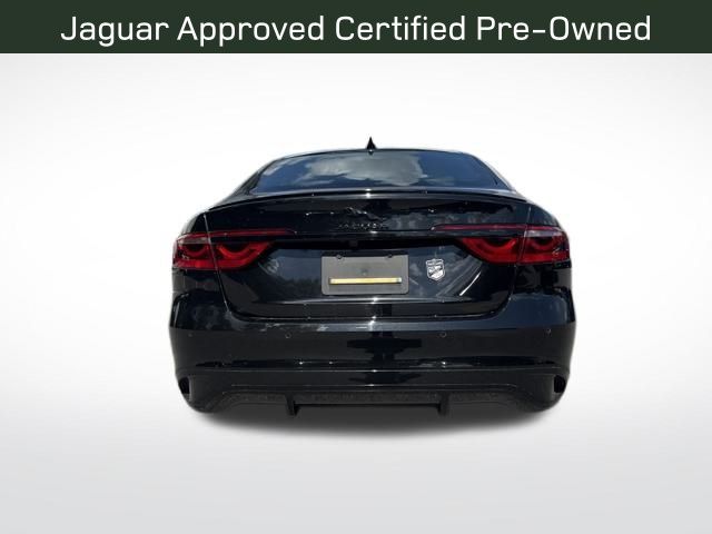 2024 Jaguar XF P300 R-Dynamic SE photo 4