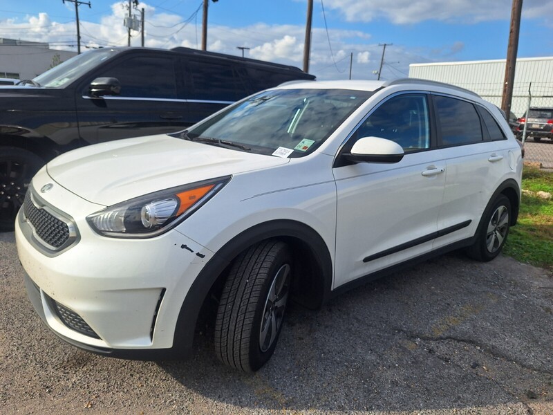 2018 Kia Niro LX's photo