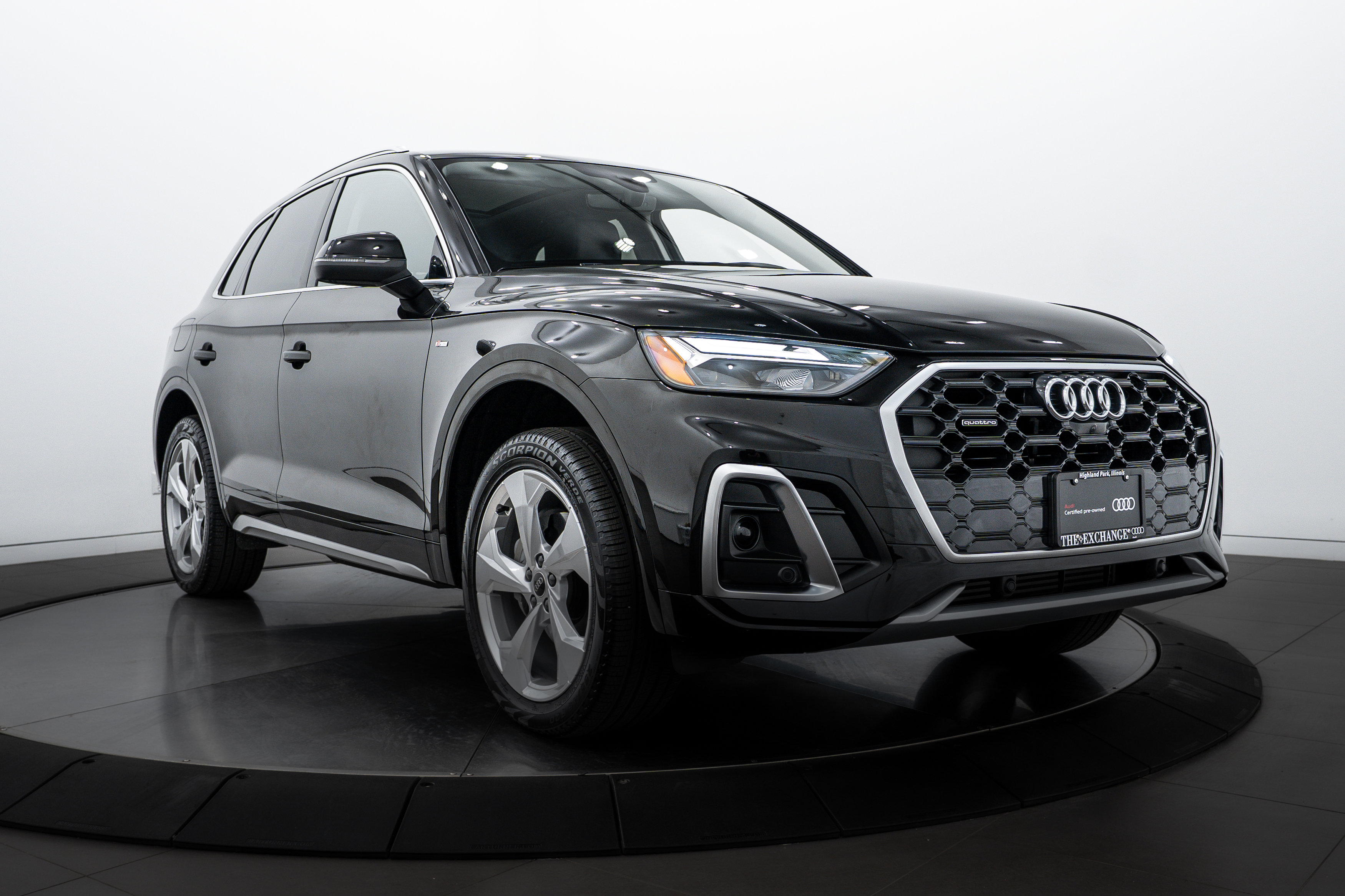 2025 Audi Q5 Premium Plus's photo