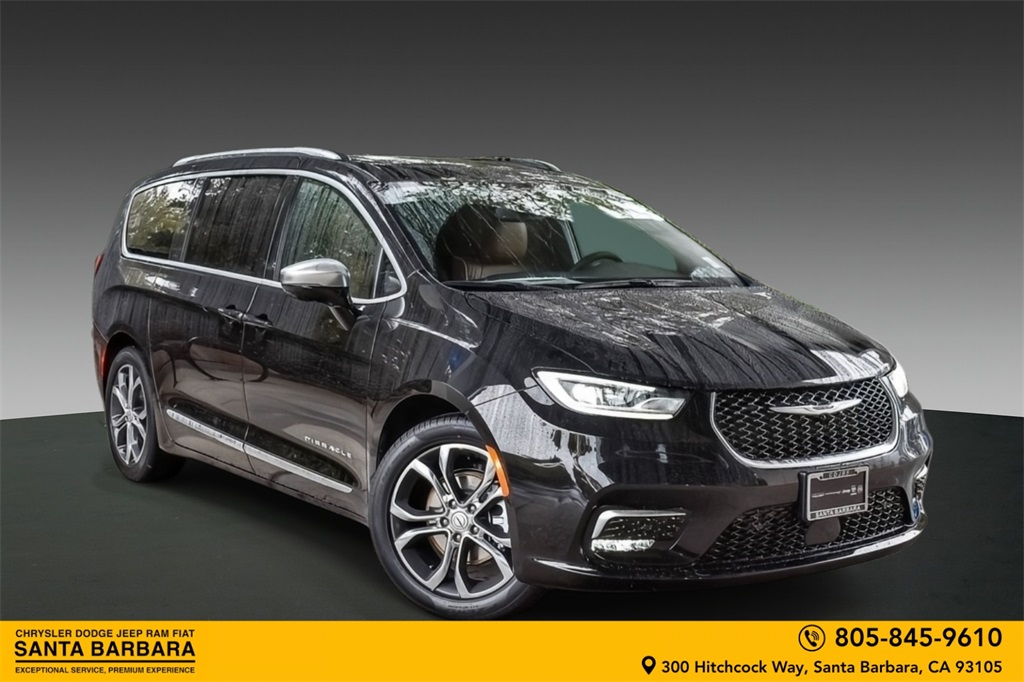 2026 Chrysler Pacifica Pinnacle's photo