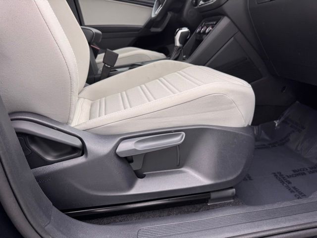 2024 Volkswagen Tiguan S photo 34