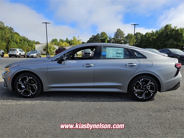 2026 Kia K5 GT-Line photo 4