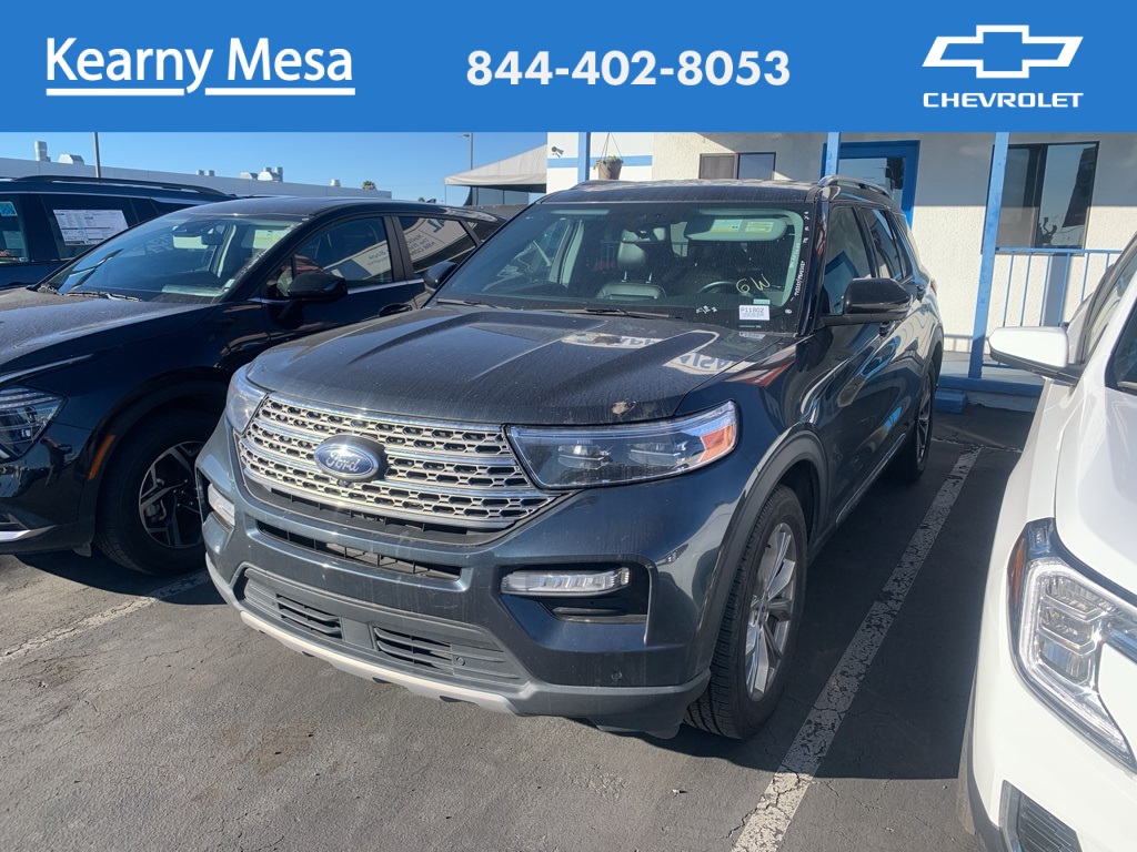 2023 Ford Explorer Limited's photo