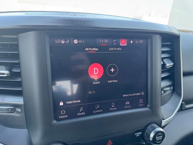 2022 Ram 1500 Big Horn Lone Star Night Edition photo 26