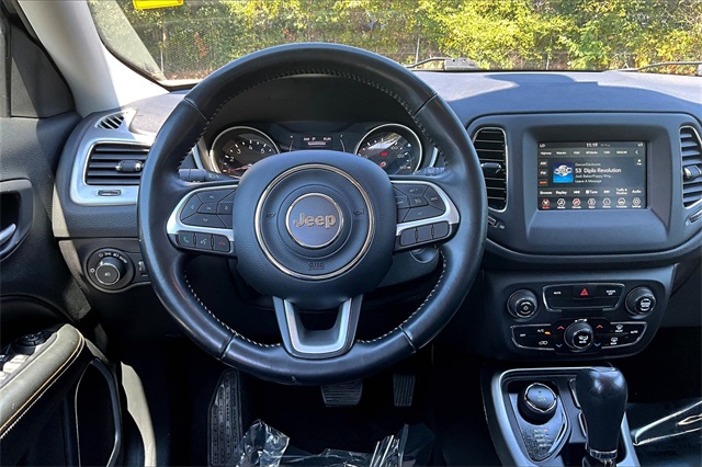 2020 Jeep Compass Latitude photo 8