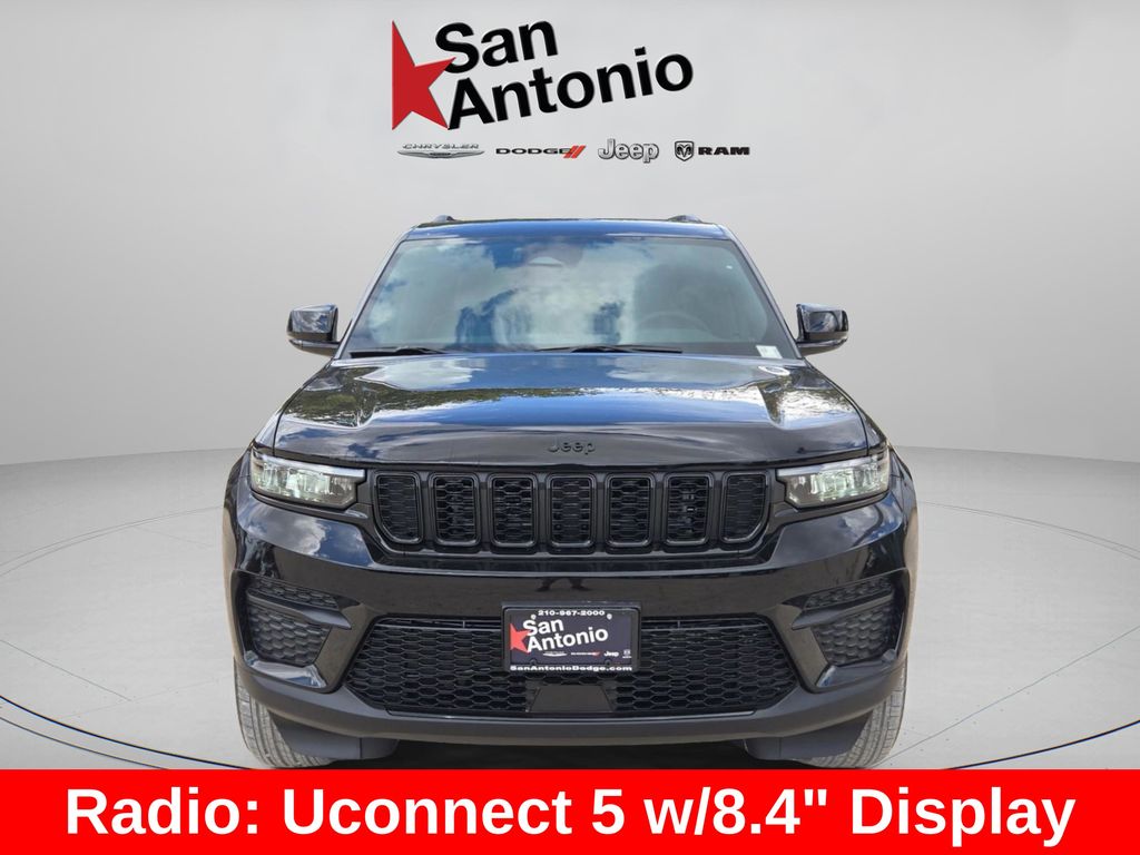 2025 Jeep Grand Cherokee Altitude photo 2