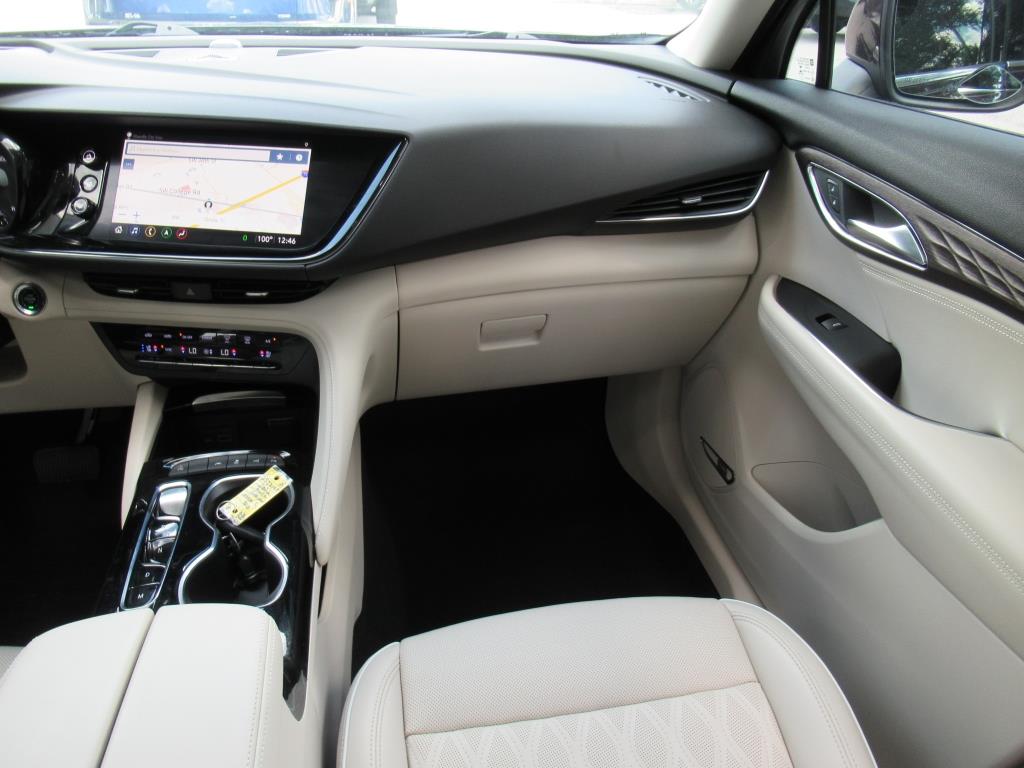 2022 Buick Envision Avenir photo 13