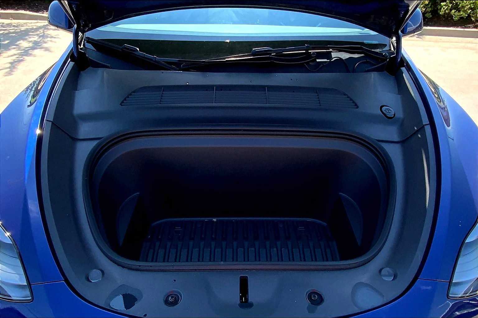 2024 Tesla Model Y Performance photo 27