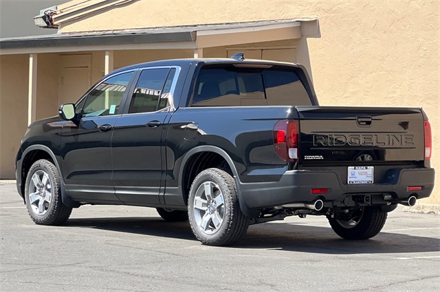 2025 Honda Ridgeline RTL photo 5