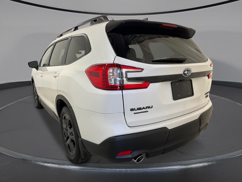 2025 Subaru Ascent Onyx Edition Touring photo 2