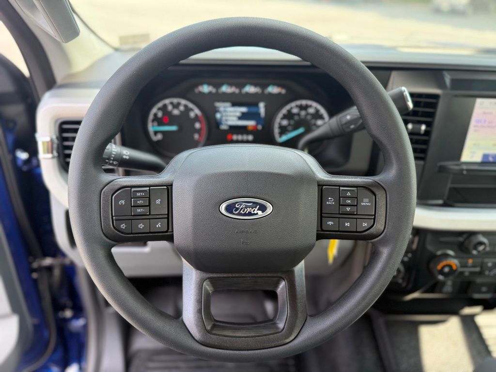 2026 Ford F-350 photo 15