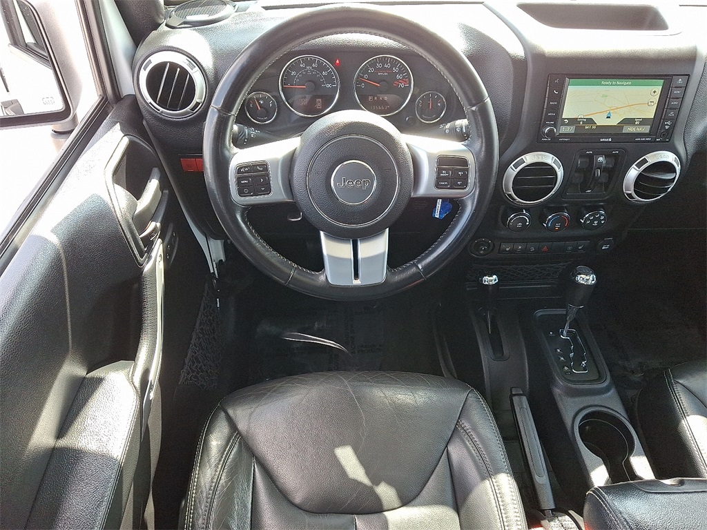 2016 Jeep Wrangler Unlimited Rubicon photo 12