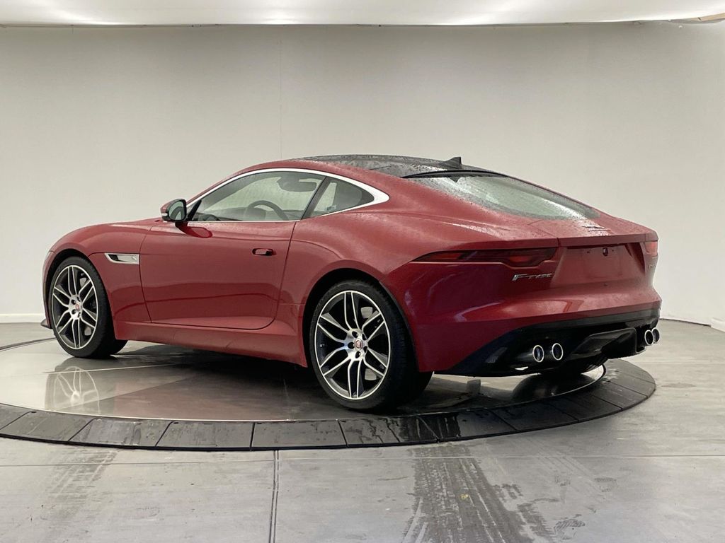 2022 Jaguar F-TYPE P450 photo 3