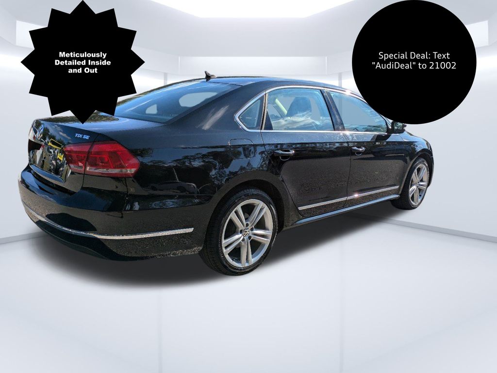 2015 Volkswagen Passat TDI SE photo 2