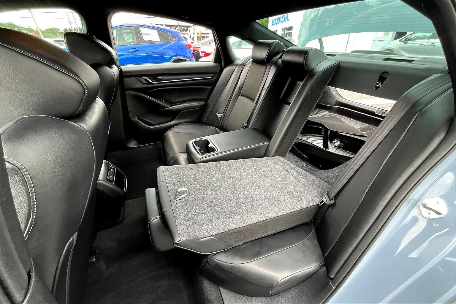 2022 Honda Accord Sport photo 18