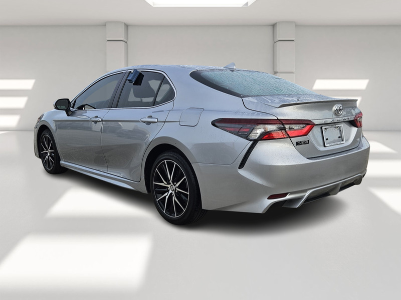 2023 Toyota Camry SE photo 3