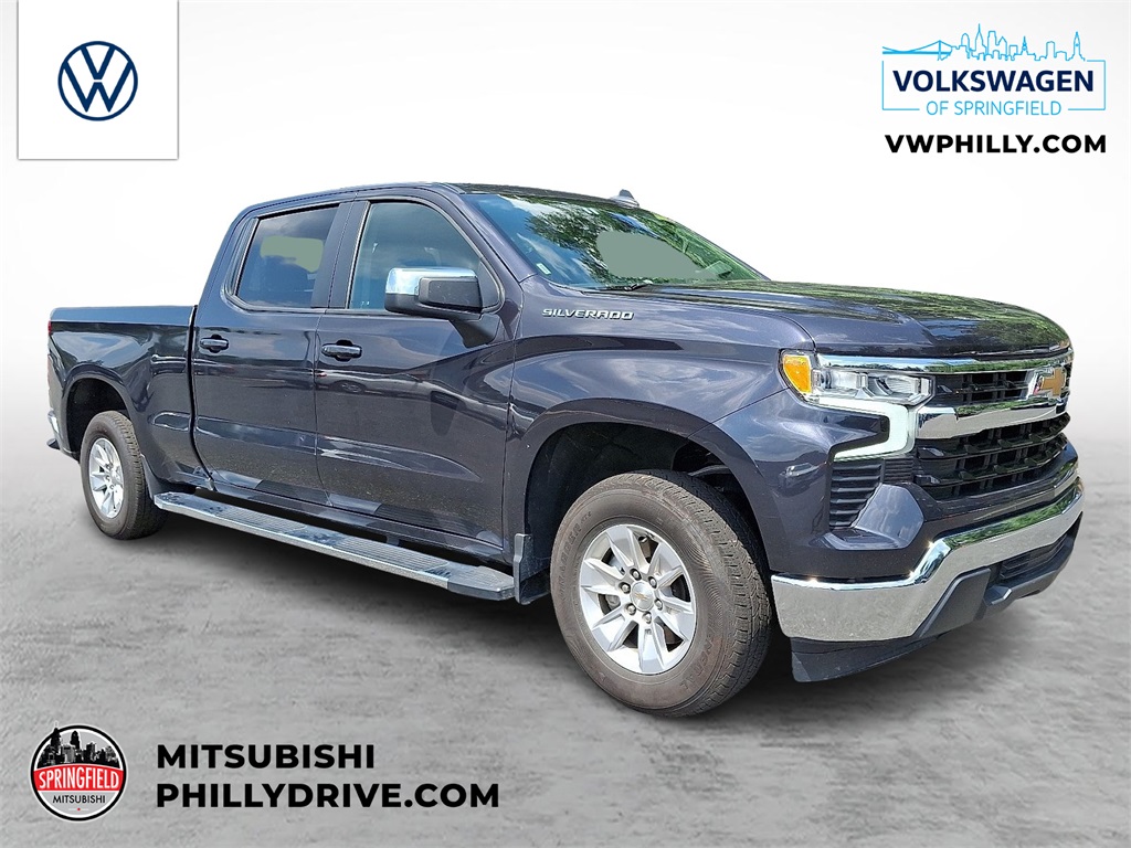 2024 Chevrolet Silverado 1500 LT's photo