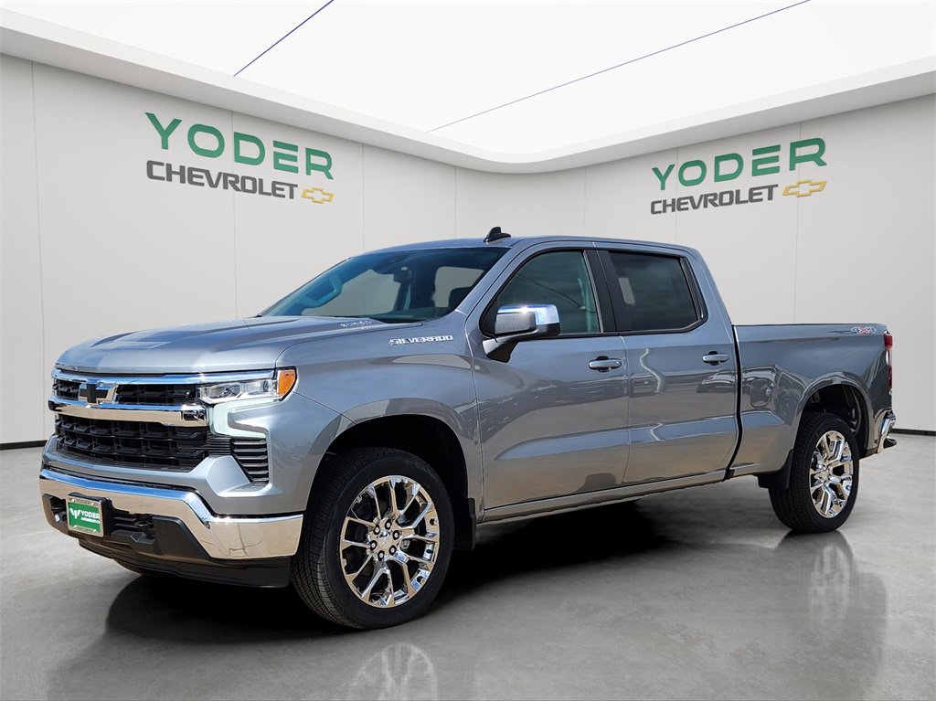 2025 Chevrolet Silverado 1500 LT photo 4