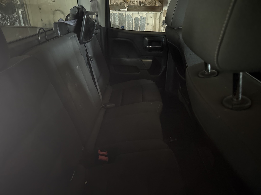 2015 Chevrolet Silverado 1500 LT photo 3