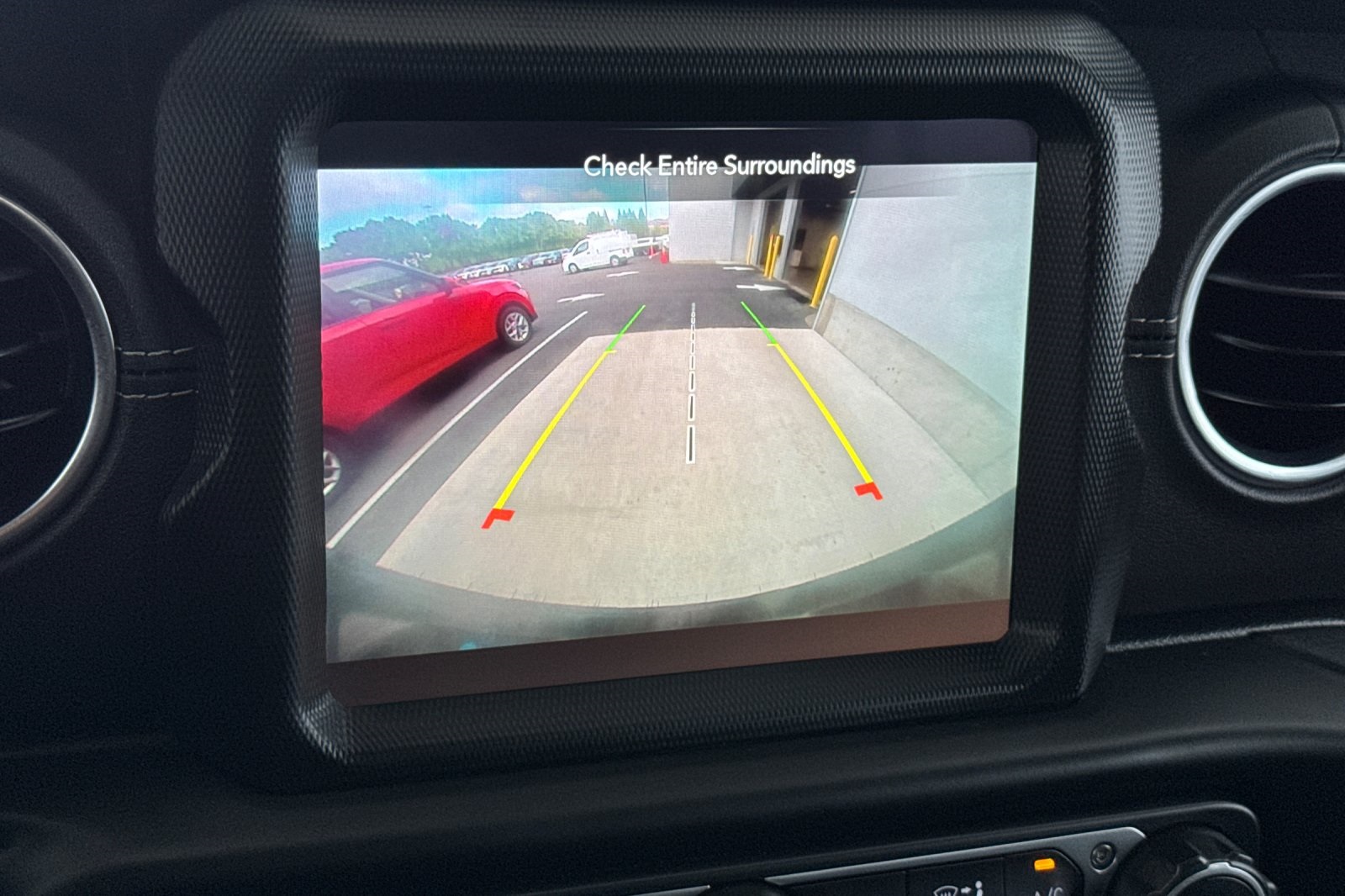 2023 Jeep Wrangler Sahara 4xe photo 23