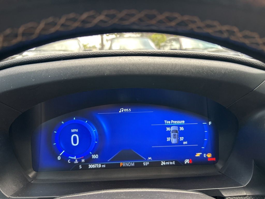 2023 Ford Explorer ST photo 18