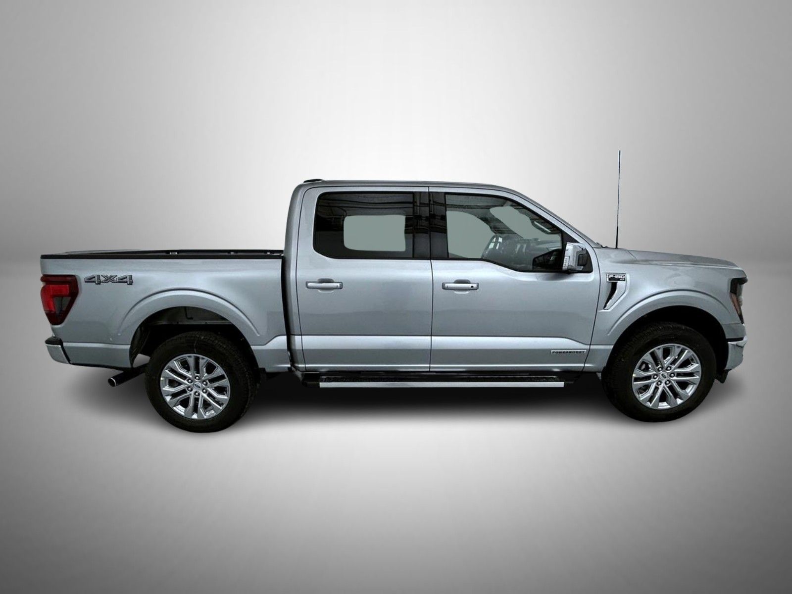 2025 Ford F-150 XLT photo 4