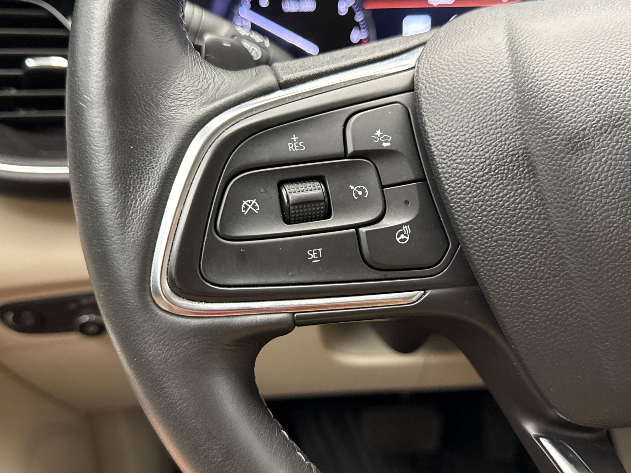 2022 Buick Envision Essence photo 16
