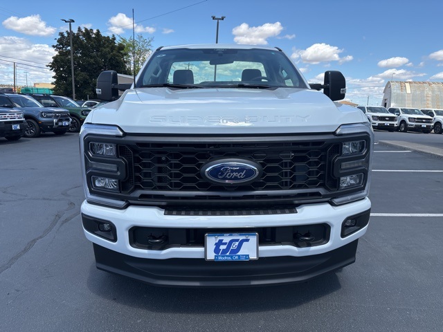 2025 Ford F-350 XL photo 2
