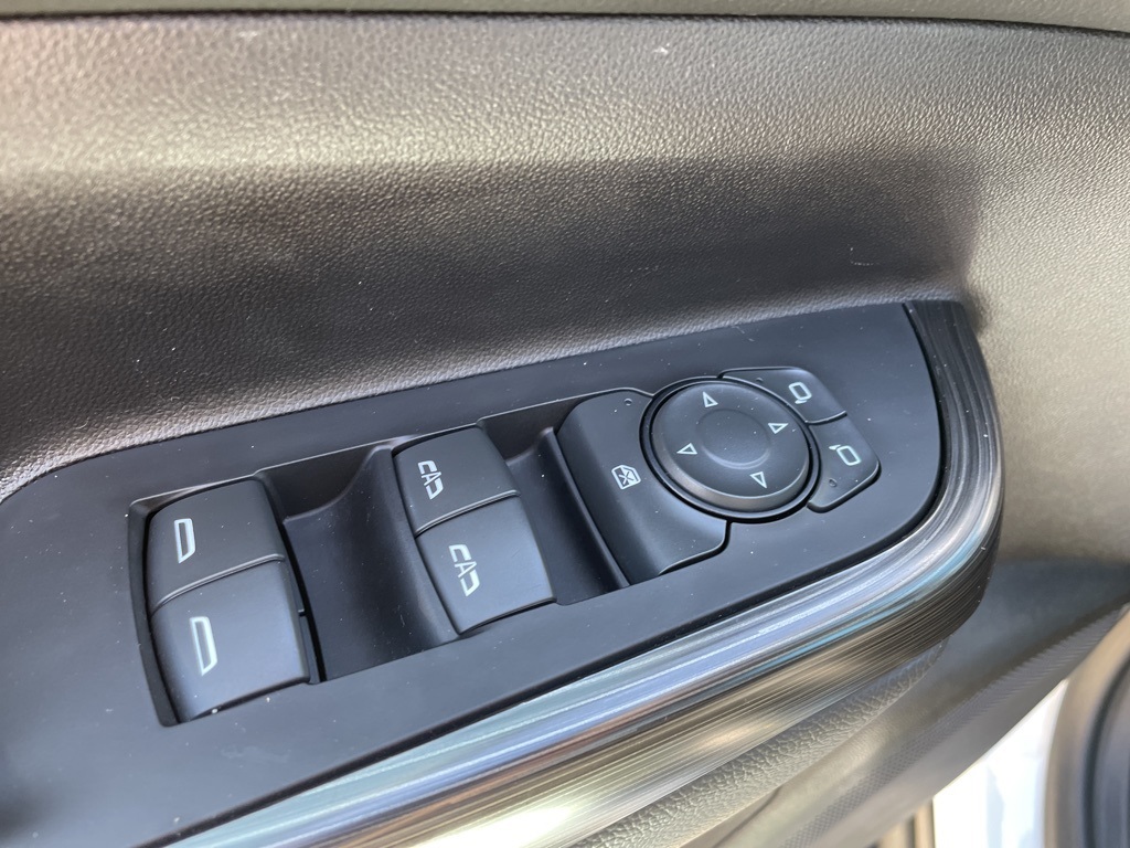 2023 Gmc Acadia SLT photo 9