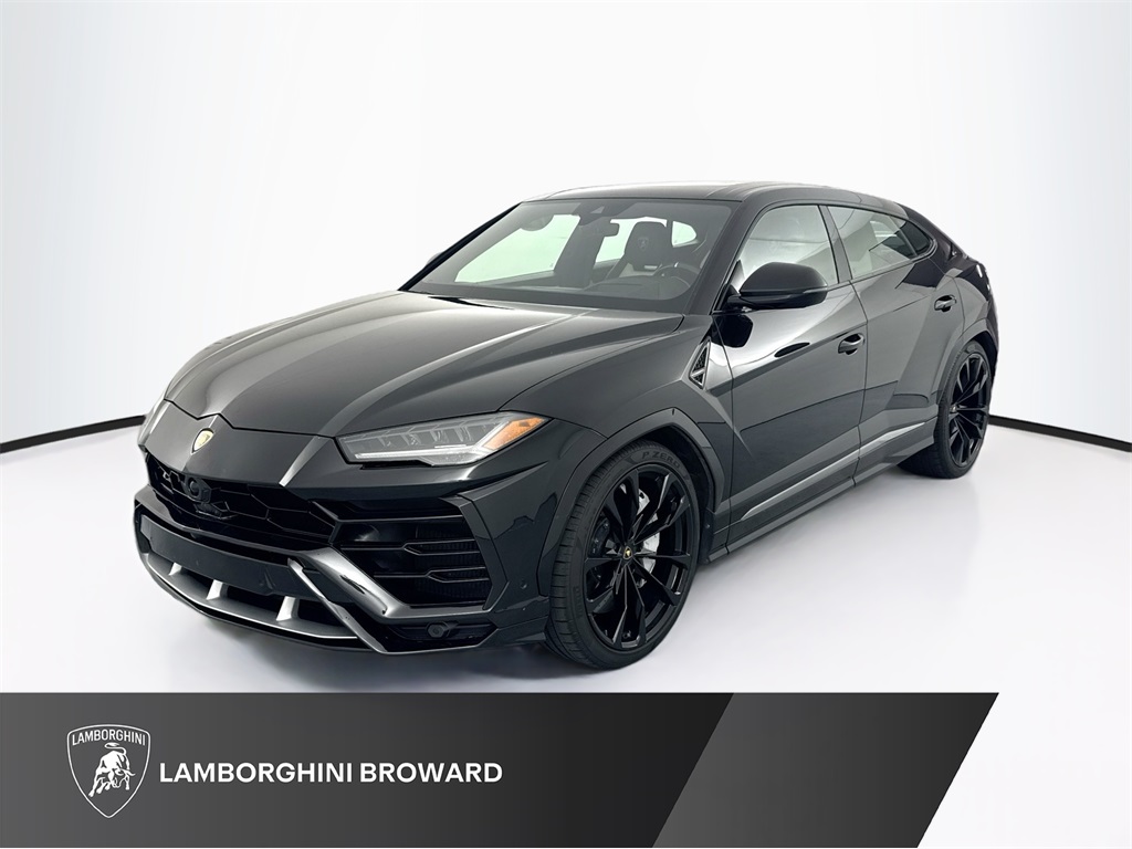 2021 Lamborghini Urus Base's photo