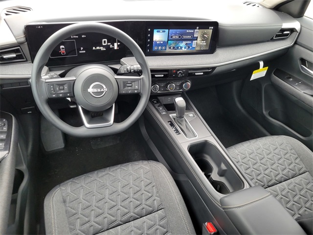 2025 Nissan Kicks SV photo 30